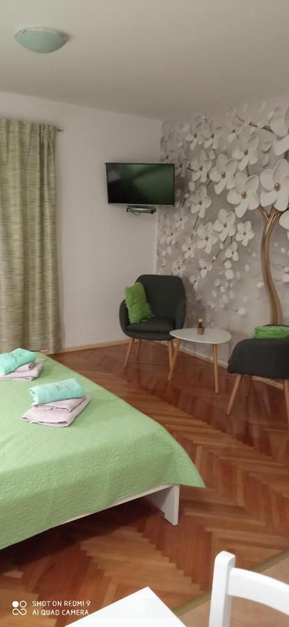 Studios Ana Mari Komiža Esterno foto