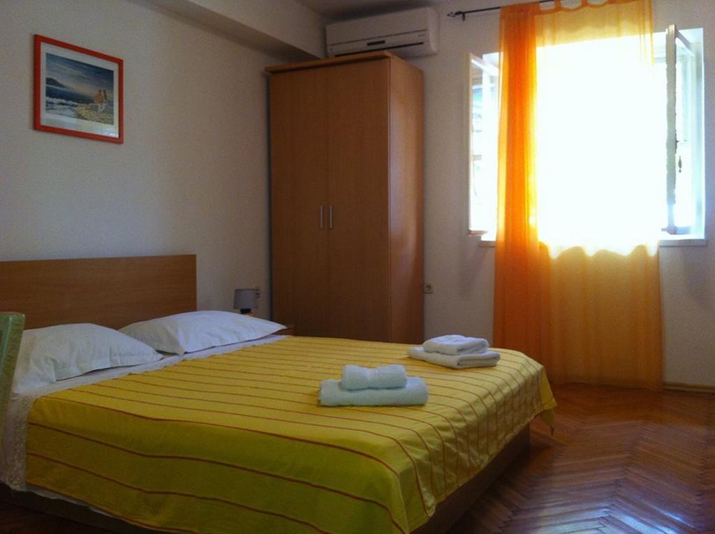 Studios Ana Mari Komiža Camera foto