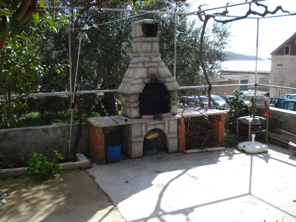Studios Ana Mari Komiža Esterno foto