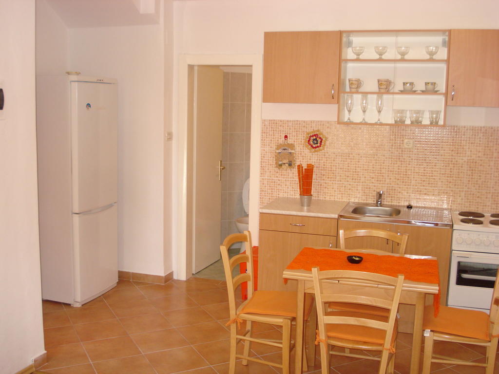 Studios Ana Mari Komiža Camera foto